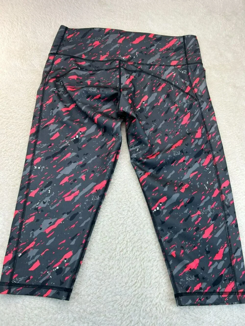 Adidas Womens Climalite Athletic Capri Leggings Large Abstract Print Black & Pin - Picture 6 of 6